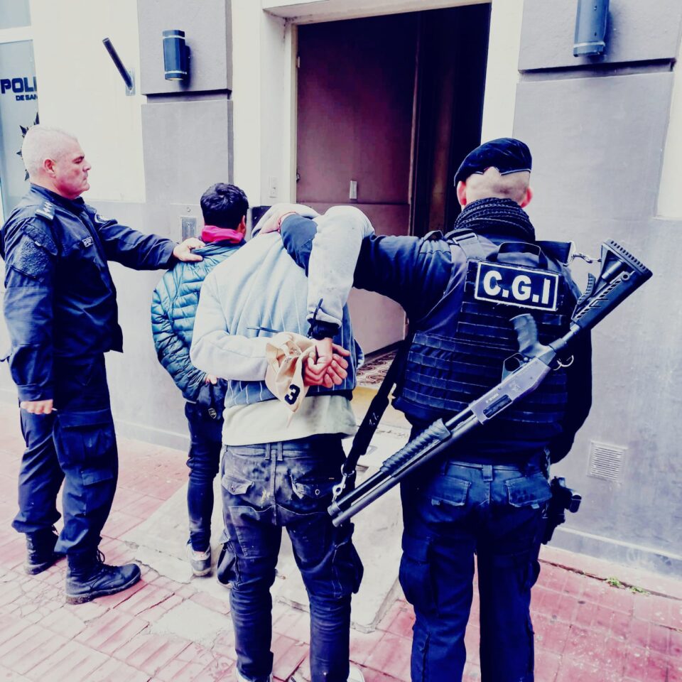 APREHENSIÒN DE DOS SUJETOS