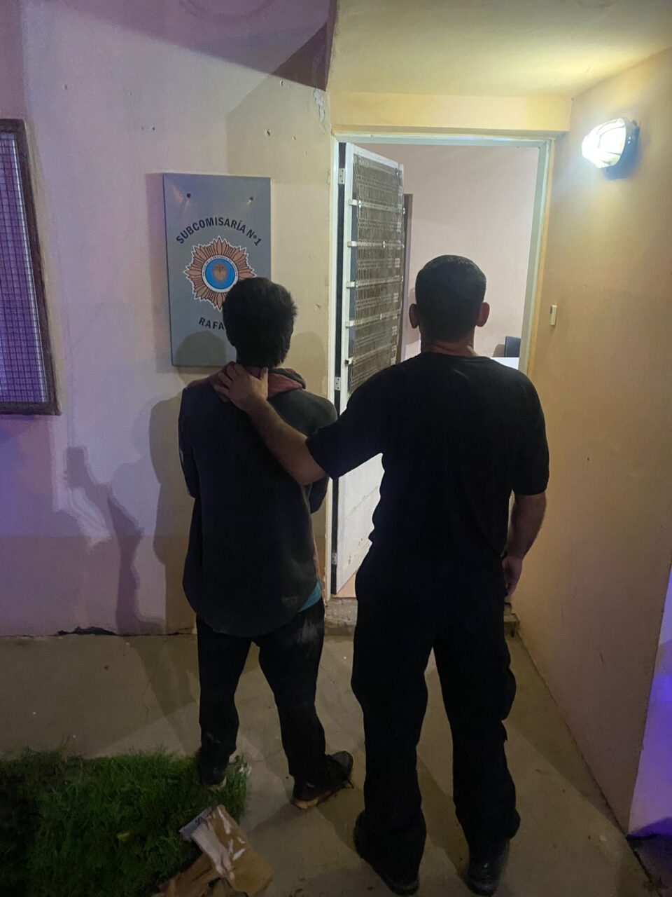 Rafaela  DETUVIERON A UN SUJETO