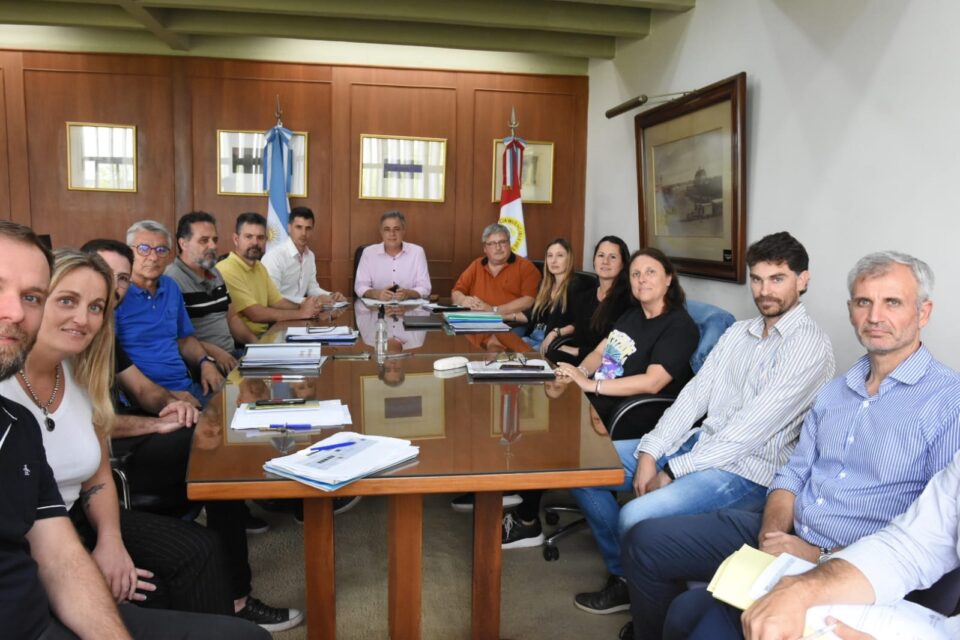 Proceso de transición: Se trabajó en temas de obra pública, servicios, ambiente y vivienda