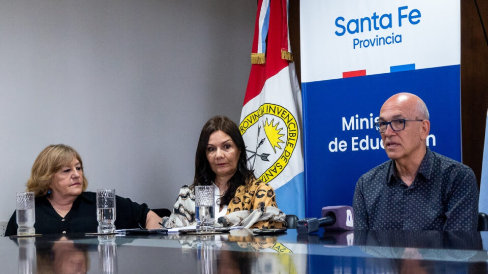 La provincia presentó el nuevo sistema de emisión de títulos y certificados para la educación secundaria y la educación superior