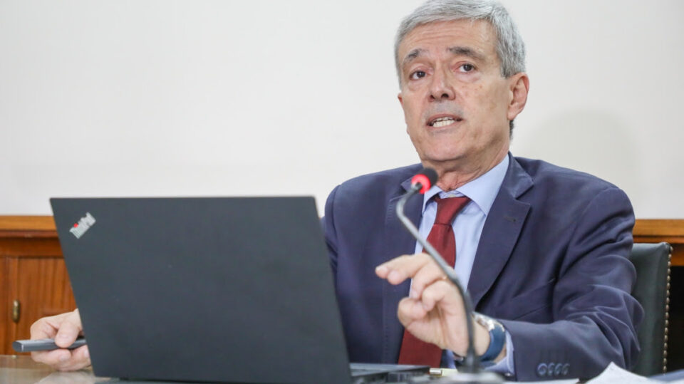 El ministro Agosto informó la situación financiera y presupuestaria de la provincia