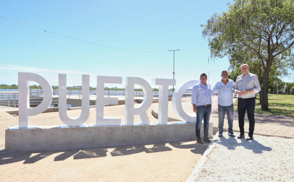 Perotti inauguró el nuevo Paseo Costero en la Unidad III del Puerto Cabotaje de Villa Constitución