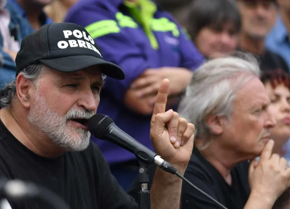 Unidad Piquetera marchará a Plaza de Mayo contra el plan motosierra en un clima de tensión por el protocolo antipiquetes
