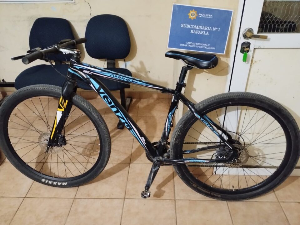 Rafaela  SECUESTRARON UNA BICICLETA