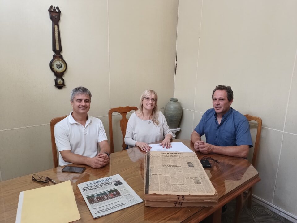 Convenio de trabajo entre el Archivo Histórico Municipal y Diario La Opinión