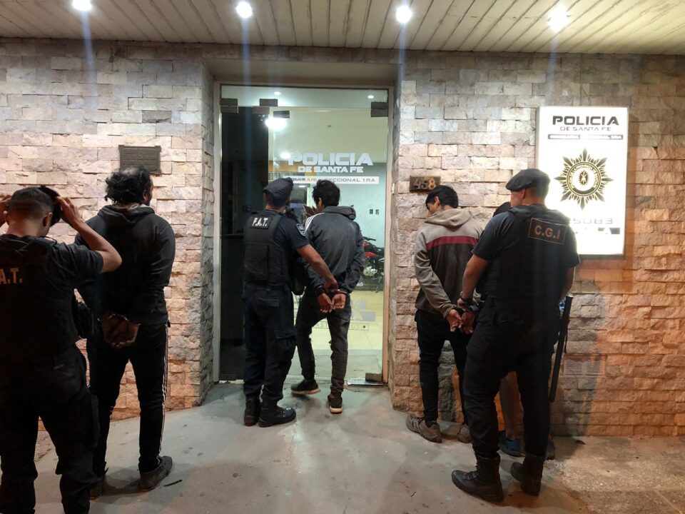 Rafaela  DETENIDOS POR INTENTO DE ROBO