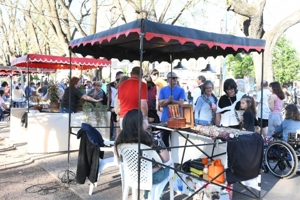 Este sábado y domingo se realiza la última Plaza Feria del 2023
