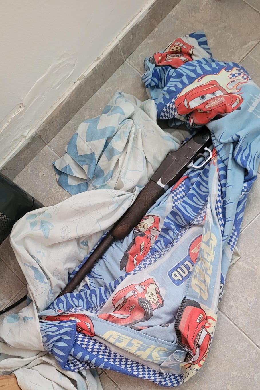 GUR interceptó a un remisero con pasajera armada