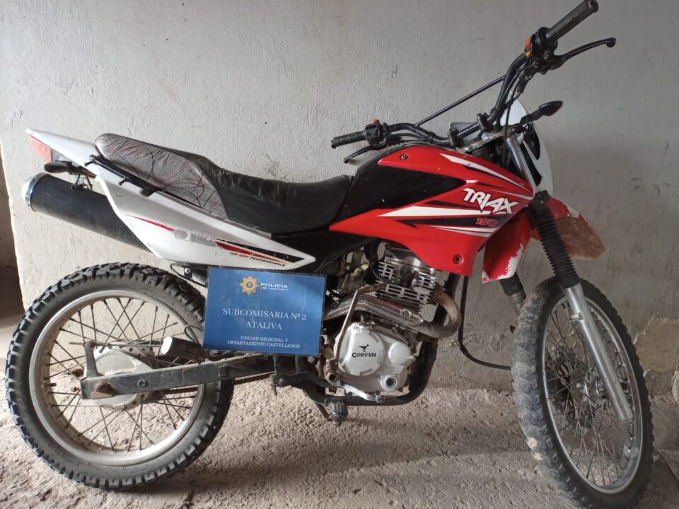 Atalíva  RECUPERARON UNA MOTOCICLETA