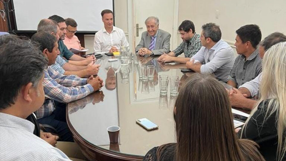 PROVINCIA TRABAJA PARA GARANTIZAR EL AGUA POTABLE AL DEPARTAMENTO 9 DE JULIO