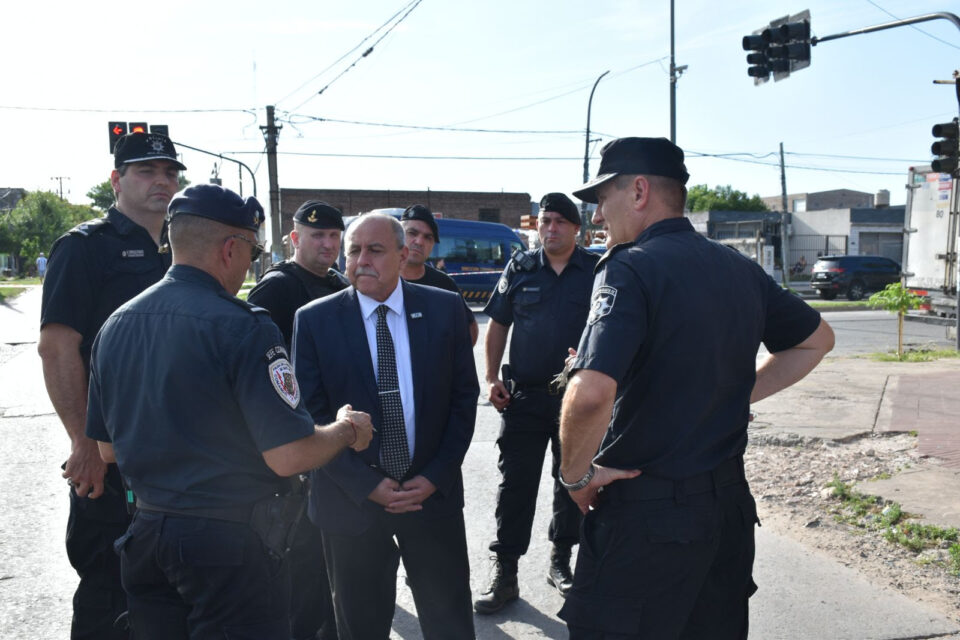 Rosario: la policía detuvo a dos jóvenes luego de una balacera