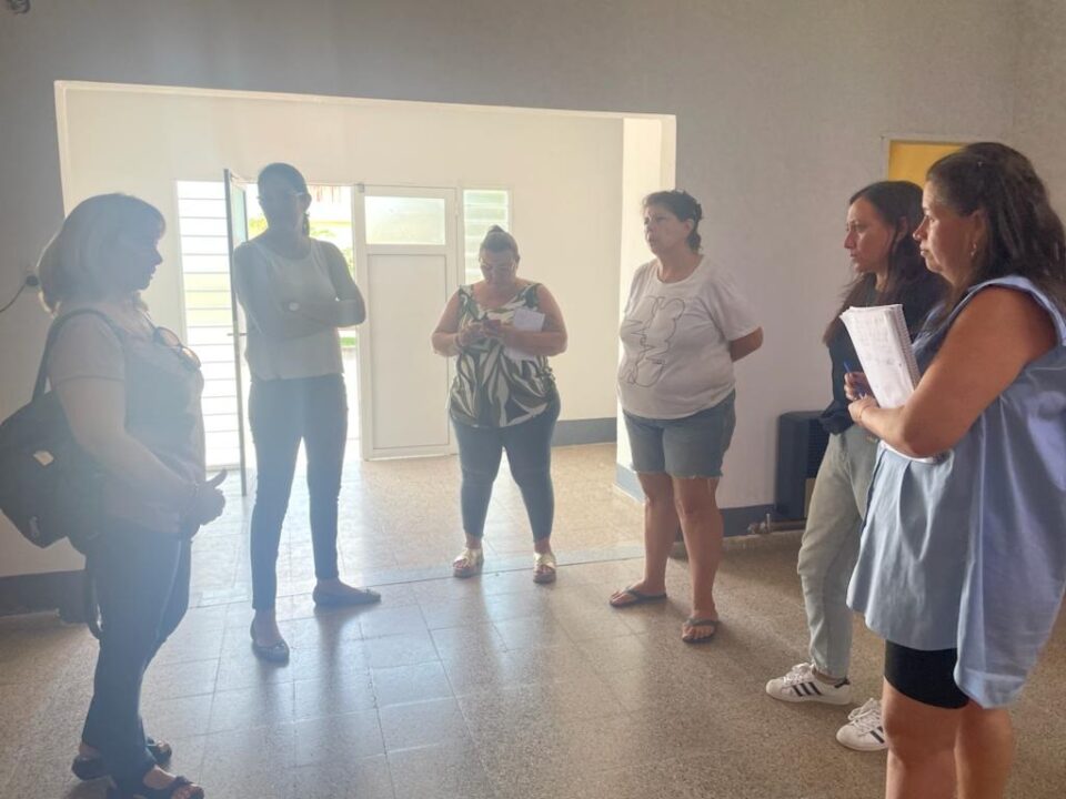 El Gobierno municipal evaluó estados de vecinales y espacios educativos