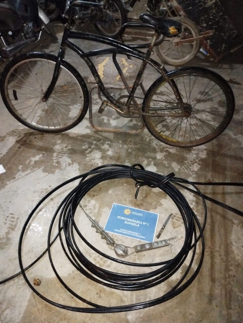 Rafaela  ROBO DE CABLES