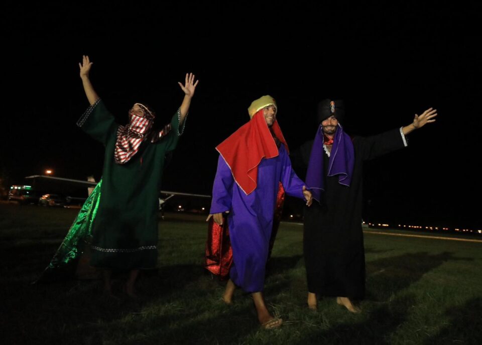 Los Reyes Magos llegaron en avión al Aero Club Rafaela