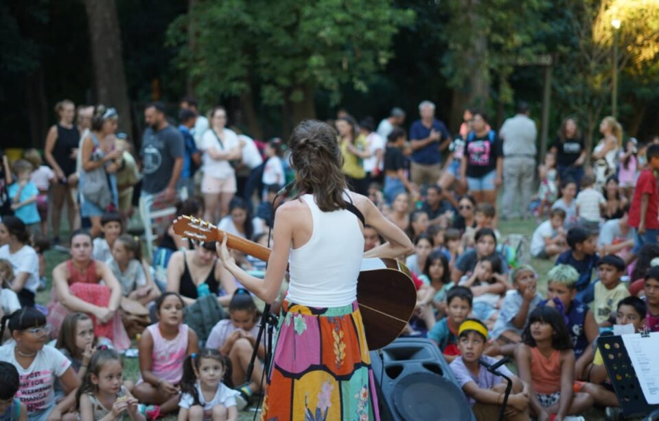 El Bosquecito vibró con música y juegos en el Día de la Educación Ambiental