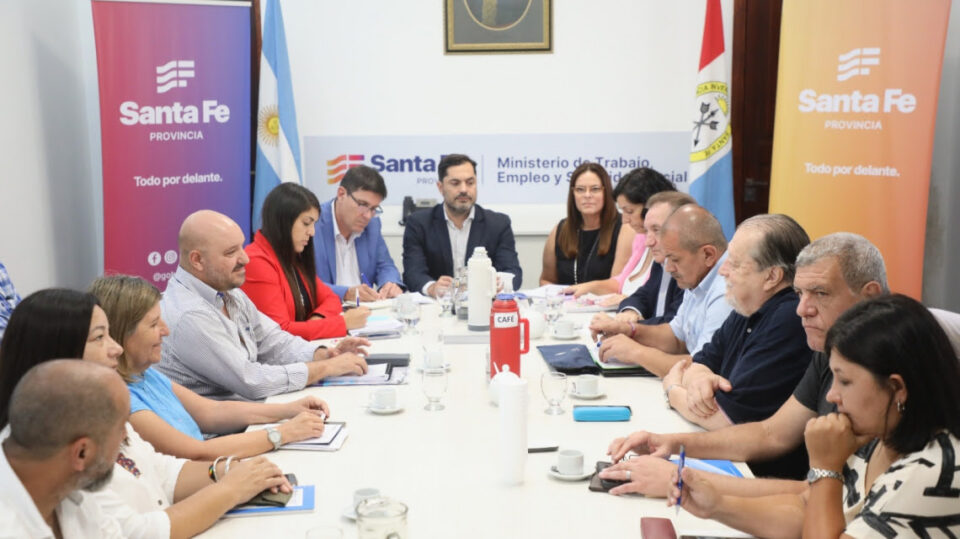 Paritaria: Provincia va a recomponer el salario docente en base a los ingresos reales