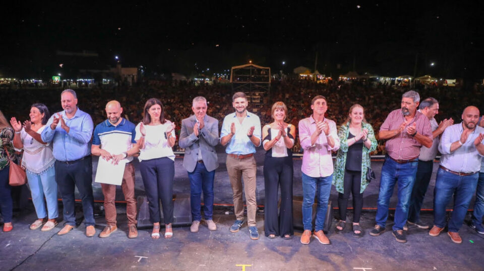Pullaro: “Aquí hay un gobierno presente que va a acompañar a la comunidad que quiere salir adelante”