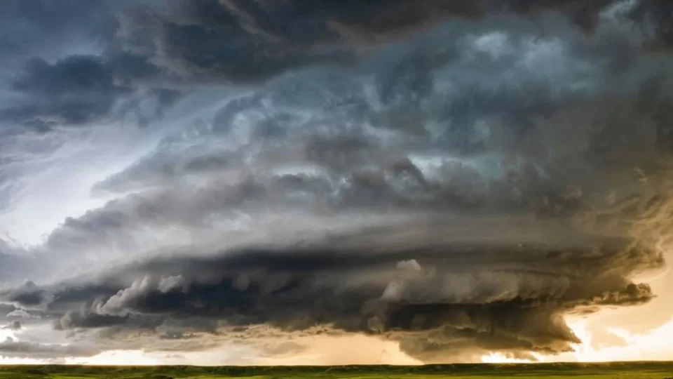 Qué es la tormenta supercelda que provocó inundaciones en el AMBA y golpea fuerte a la Ciudad