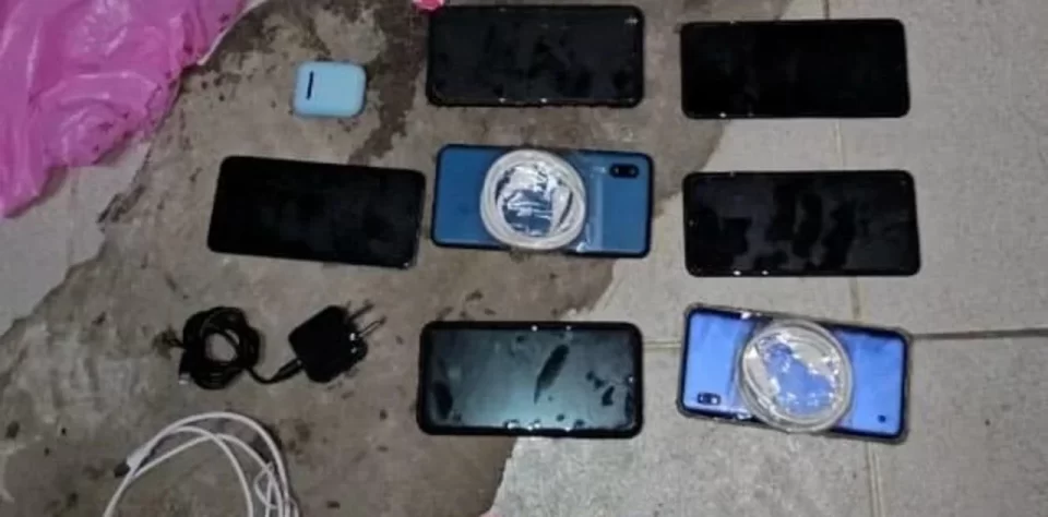 Detuvieron a un agente del Servicio Penitenciario que intentaba ingresar celulares para los presos en una cárcel de Santa Fe