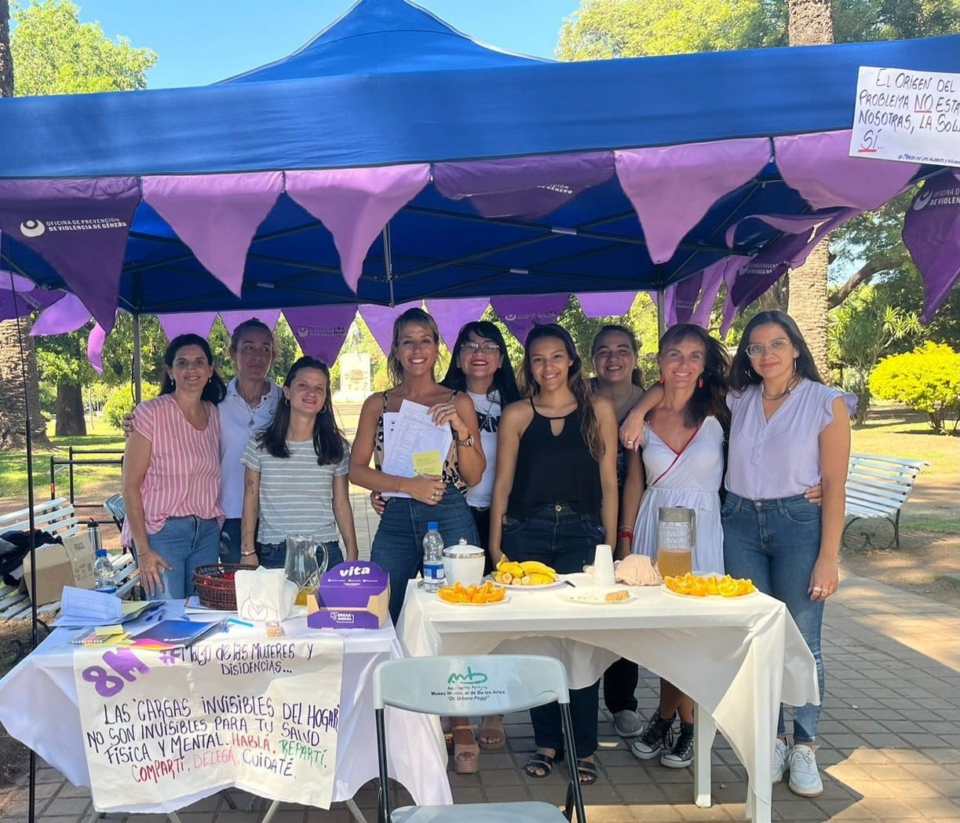 8M: El Municipio realizó una actividad relacionada con las mujeres en tareas domésticas no remuneradas