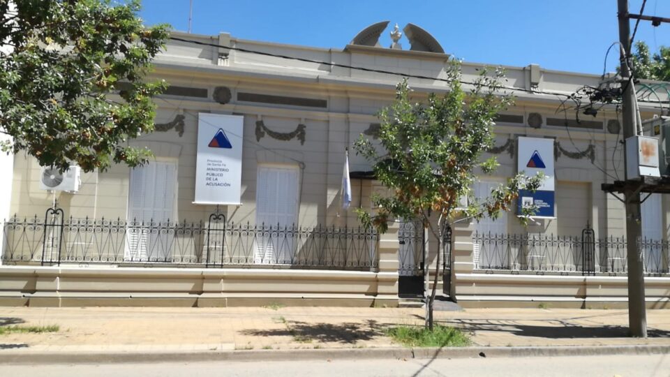 Condenaron a 10 años de prisión a un hombre que abusó sexualmente de su hija adolescente en una zona rural de Colonia Nueva