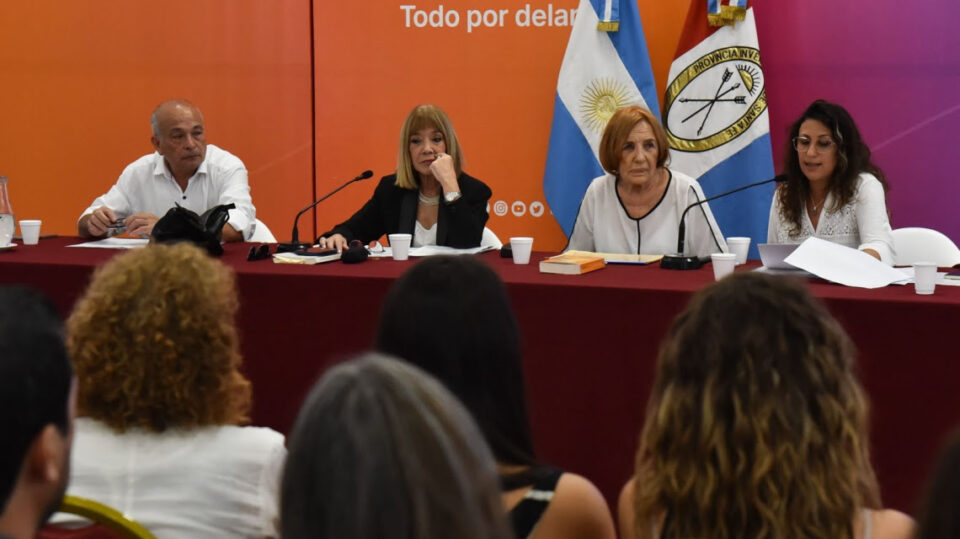 Se realizó el conversatorio “Memoria, Verdad y Justicia, 40 años de la recuperación democrática”