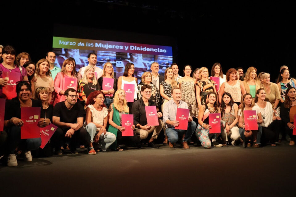 Provincia seleccionó 100 proyectos desarrollados por mujeres y diversidades