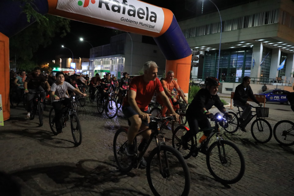 Con una gran convocatoria, Rafaela tuvo su tercera bicicleteada del año