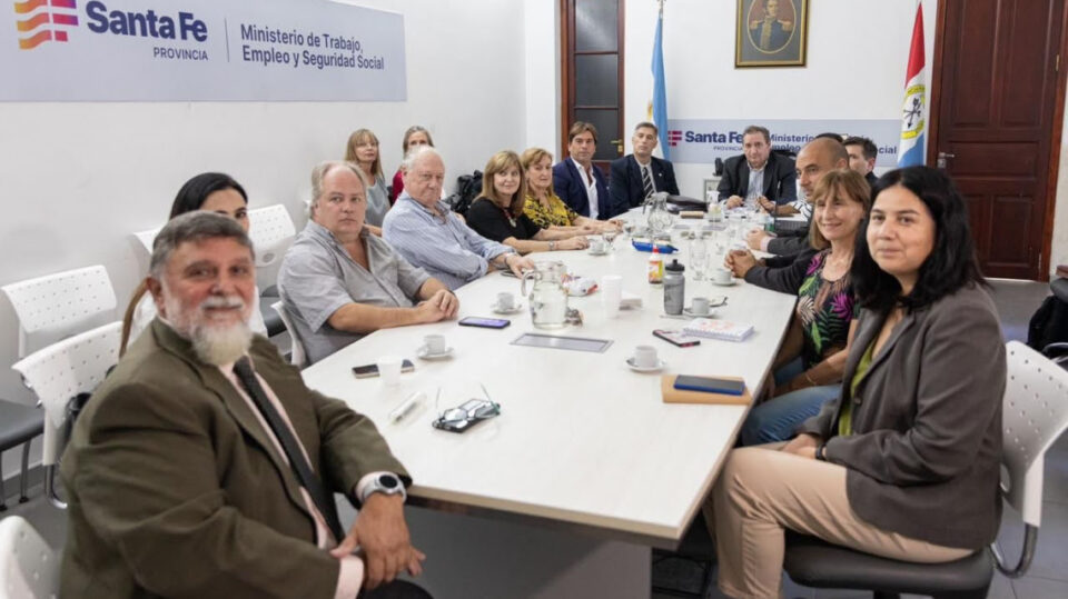 Provincia presentó una nueva oferta salarial al sector de la Salud