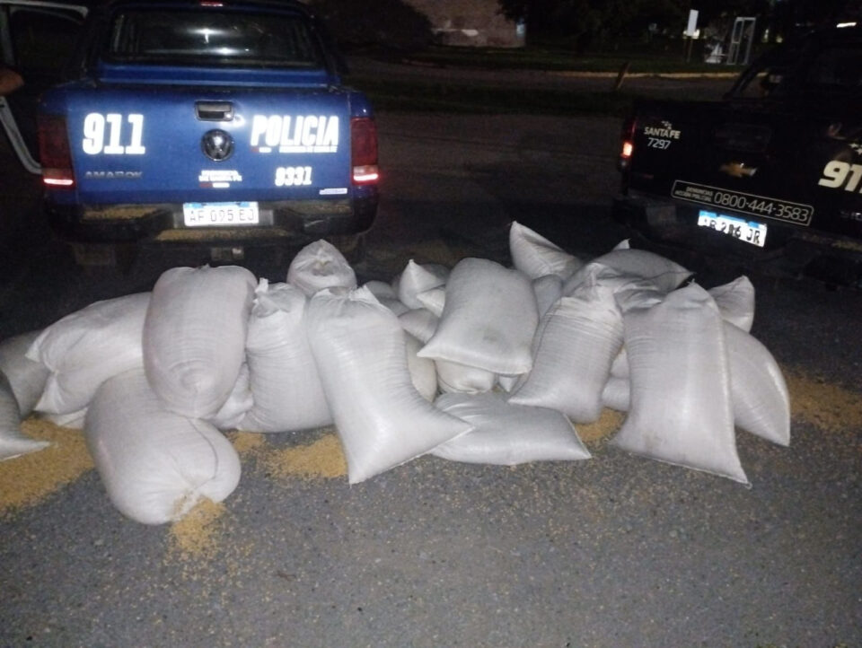 Cosecha Segura: la Policía detuvo a tres personas y secuestró 1.500 kilos de cereal