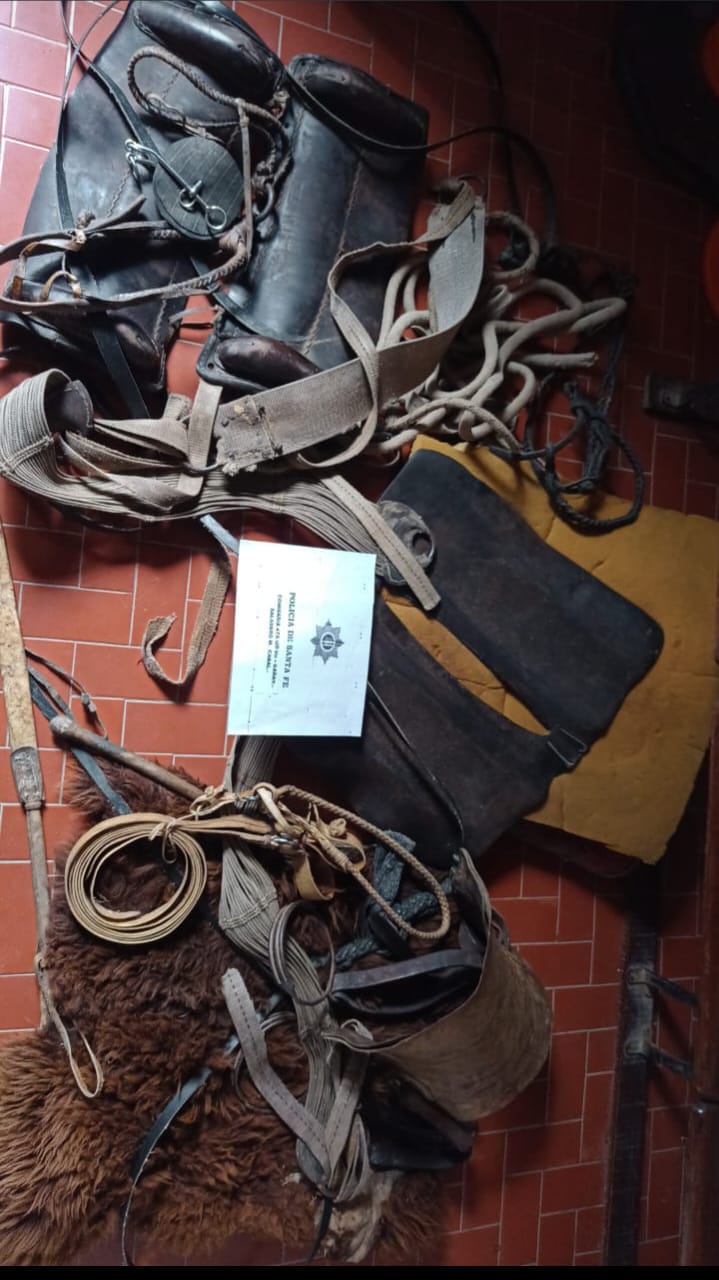SALADERO MARIANO CABAL Y COLONIA SAN JOAQUIN: APREHENDIMOS A UN MASCULINO Y RECUPERAMOS ELEMENTOS SUSTRAIDOS