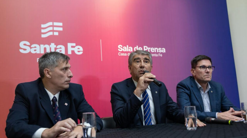 “Pese al paro, la mayoría de las escuelas de Santa Fe estuvieron abiertas”