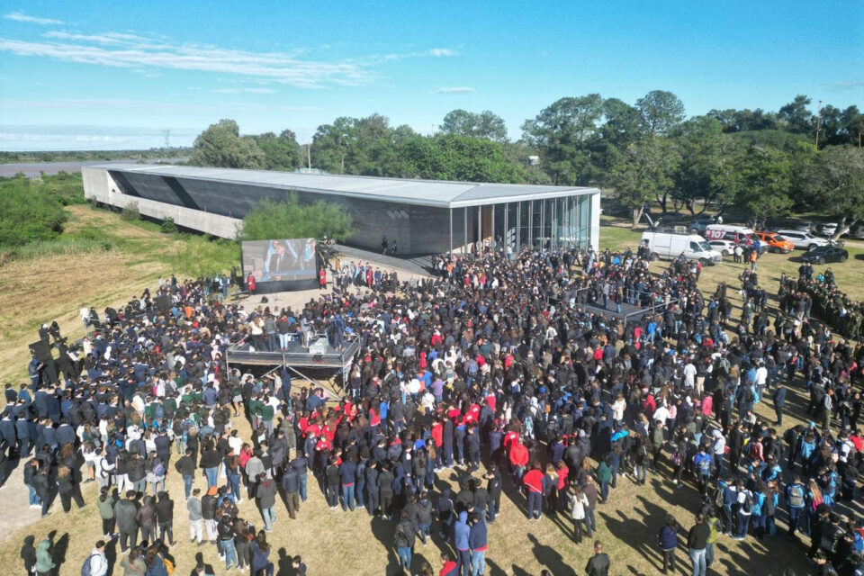 Pullaro: “Defendamos nuestra Constitución para construir un país con libertad e igualdad para todos”