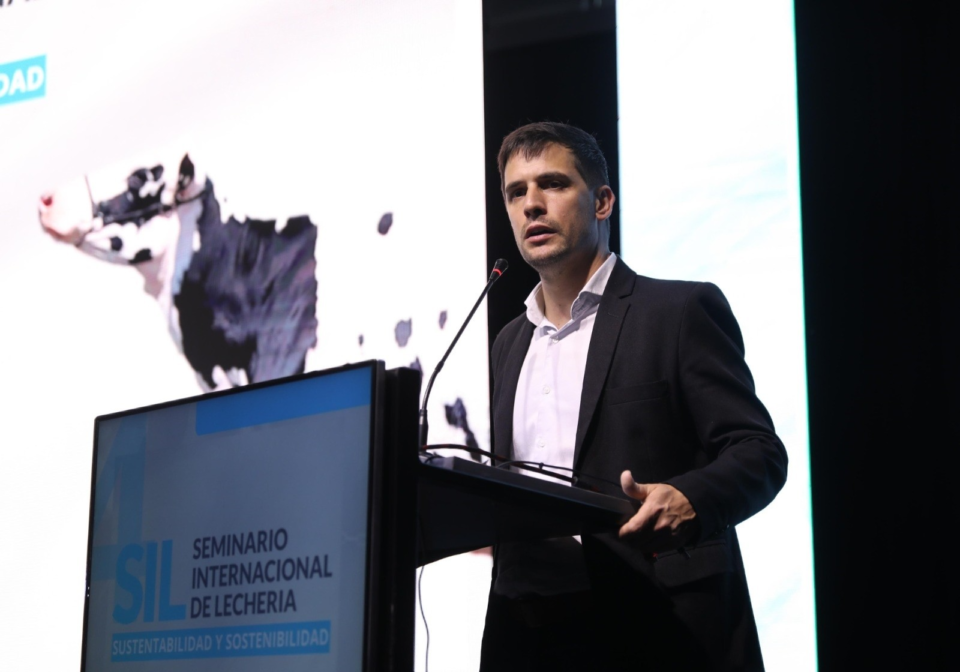 “Como Estado tenemos que estar junto a quienes producen, a quienes trabajan, y a quienes apuestan a un país diferente”