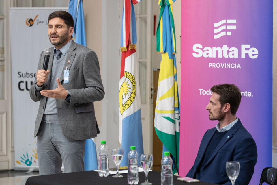 Provincia ampliará el sistema de acueductos hasta San Vicente