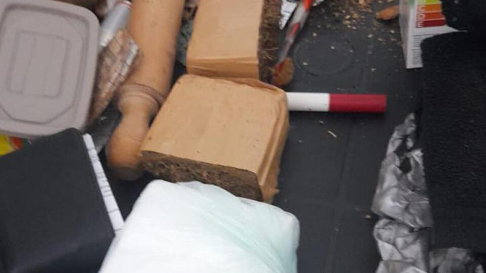 Penal de Coronda: Un agente penitenciario fue detenido cuando intentaba ingresar cocaína y marihuana