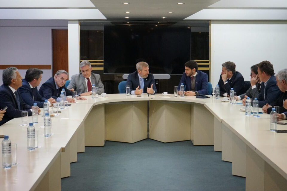 Pullaro: “Nuestra posición como Provincia siempre será la defensa del campo y de la industria”