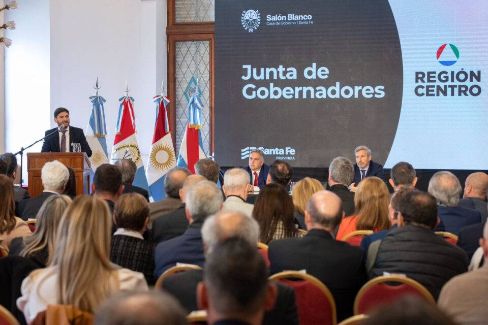 Los gobernadores de la Región Centro reclamaron por la deuda de Ansés con las tres provincias