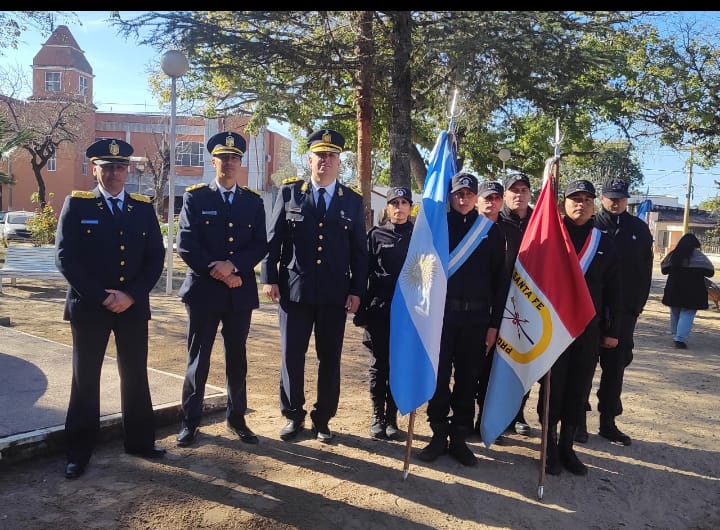 HELVECIA: Festejos por el 9 de Julio: pese al frío, la gente esta presente