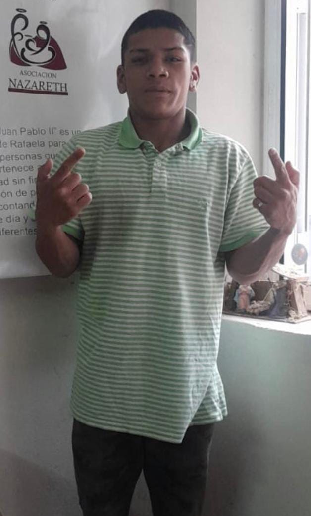 Rafaela TENÍA PEDIDO DE PARADERO