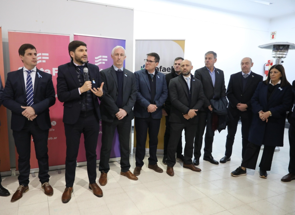 Construyendo puentes con la comunidad: Pullaro y Viotti se reunieron con representantes de instituciones sociales locales