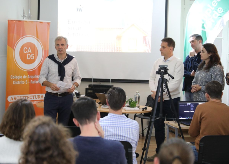 Formación en sistemas de energías renovables para arquitectos