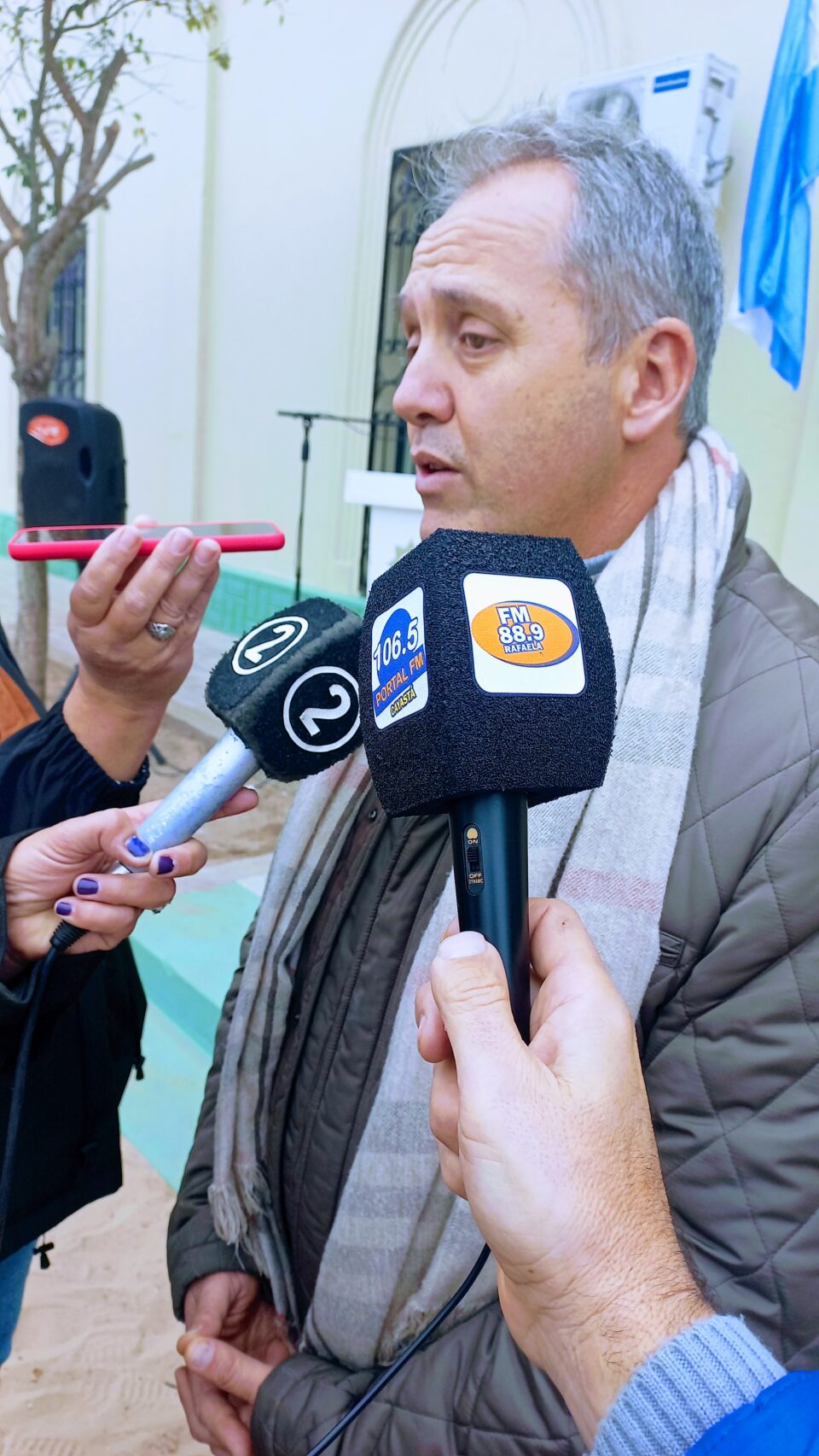 HELVECIA: ENTREGA DE NUEVAS UNIDADES MOVILES Y EQUIPOS DE COMUNICACIÓN