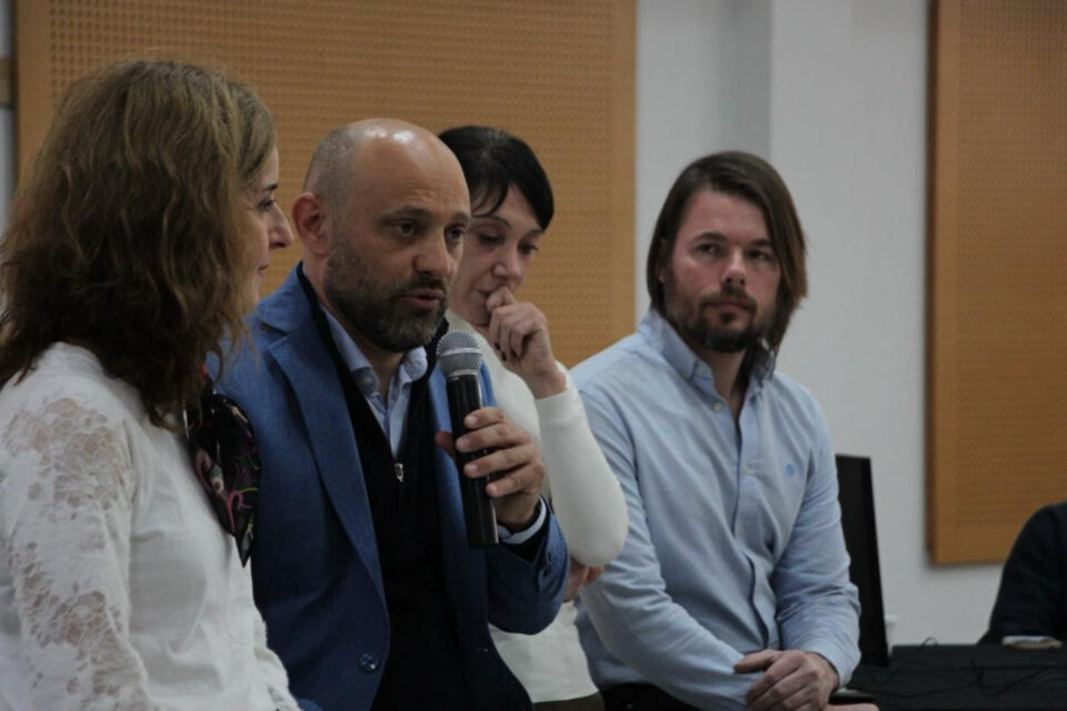 Vincular a la ciencia con el sector productivo, eje de un encuentro motorizado por Provincia