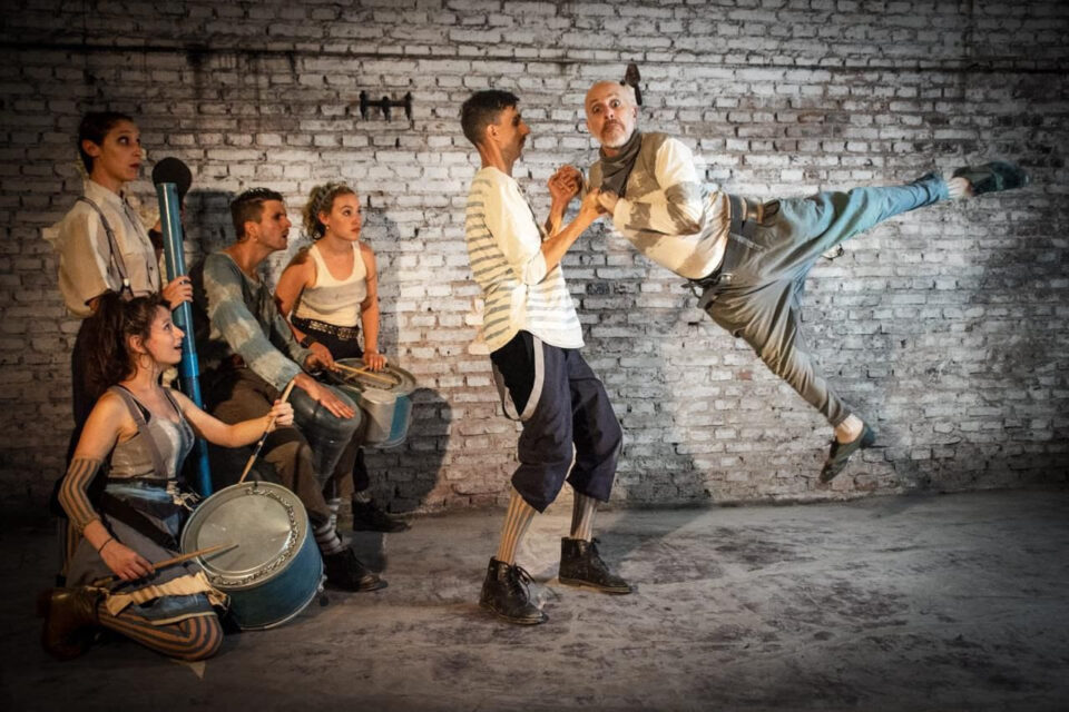 Invierno en Santa Fe: Urraka, música con objetos, gratis en la sede de Gobierno de Rosario