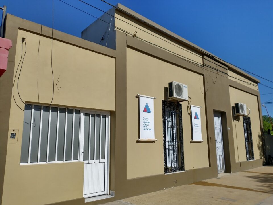 Se dispuso la prisión preventiva de un hombre que es investigado por haber intentado matar a otro hombre con un ladrillo