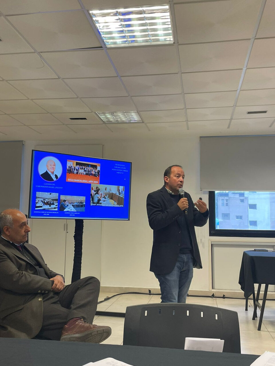 Representantes de Municipios y Comunas participaron de talleres sobre internacionalización