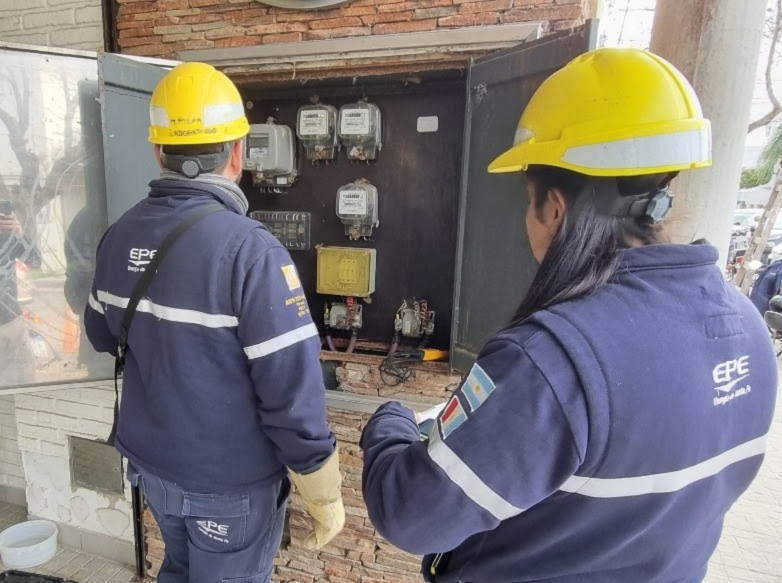 EPE avanza en la instalación de telemedidores en grandes usuarios