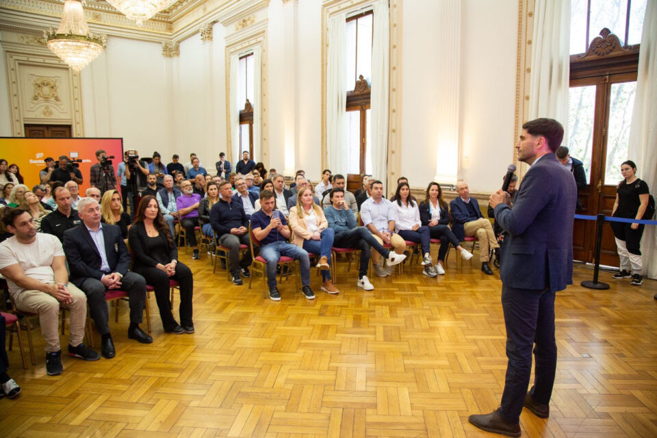 Pullaro: “Cuando vemos a un santafesino competir en el mundo sentimos orgullo de pertenecer a esta provincia”