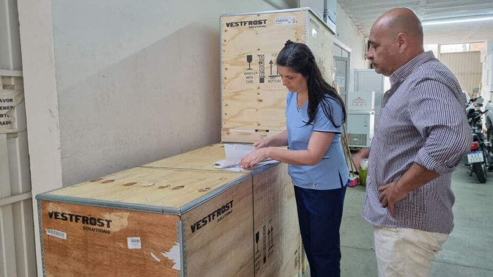 Vacunas: Salud distribuye equipos para garantizar la cadena de frío en toda la provincia